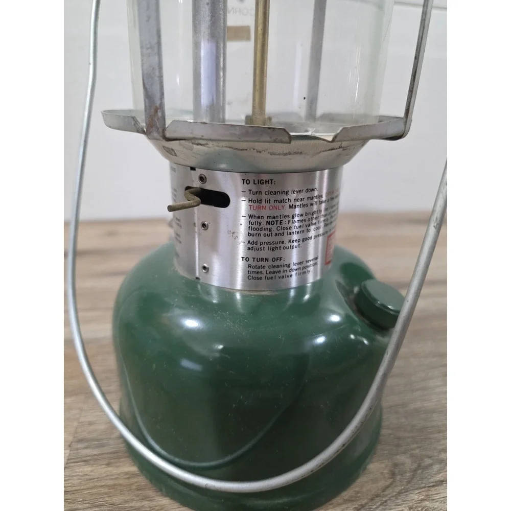 Vintage Coleman Lantern Model 220K Green 2-Mantle 1981 Great Condition Used